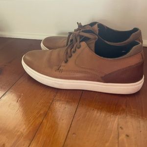 Men’s Steve Madden P-Kamden tan leather sneakers